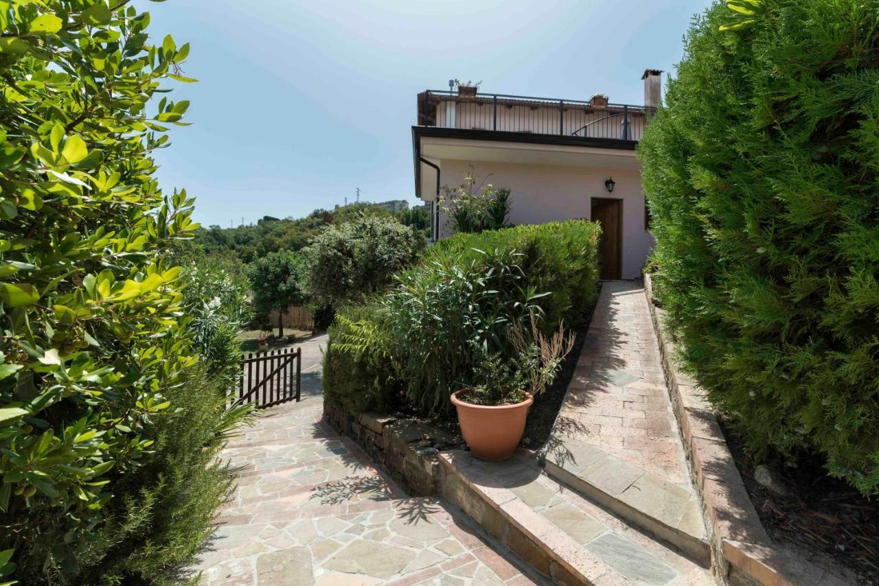 B&B Albachiara Casa Di Campagna Ogliastro Cilento Exteriör bild