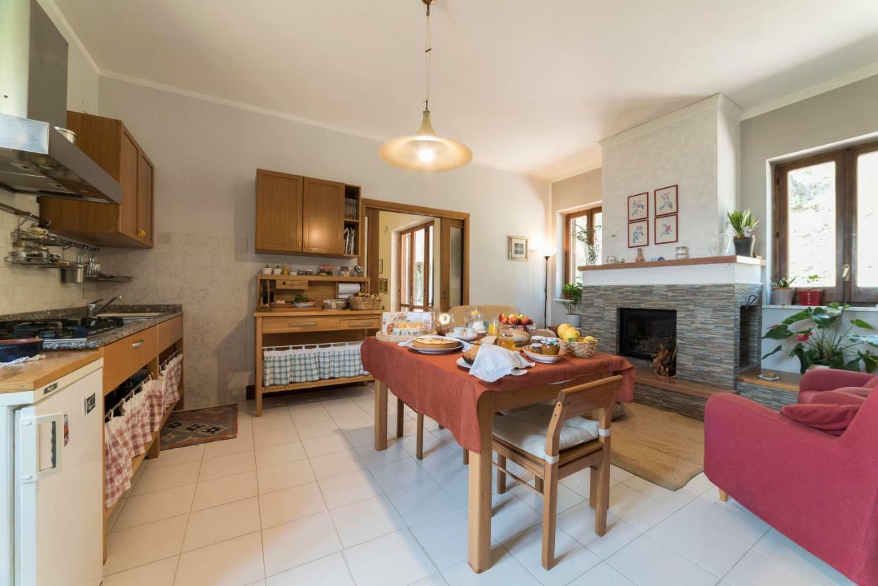 B&B Albachiara Casa Di Campagna Ogliastro Cilento Exteriör bild