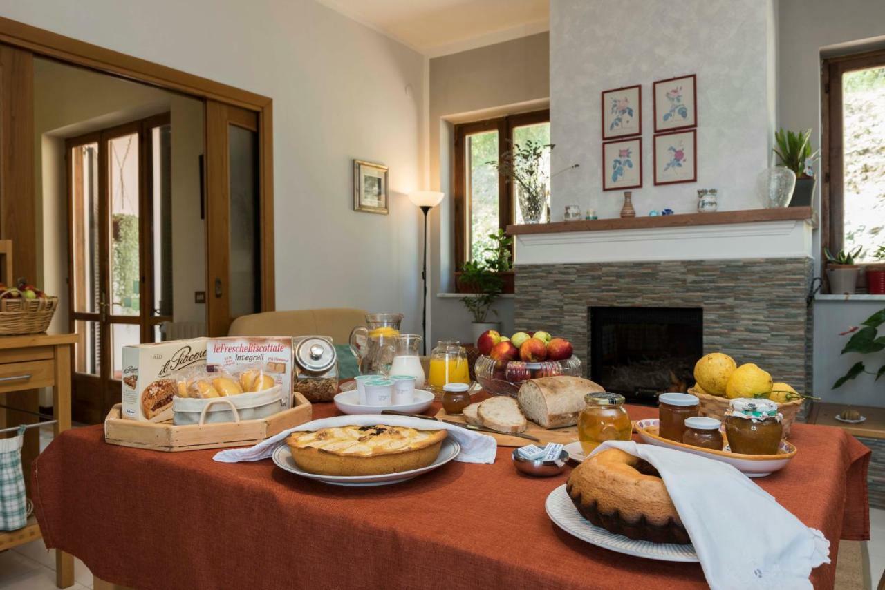 B&B Albachiara Casa Di Campagna Ogliastro Cilento Exteriör bild